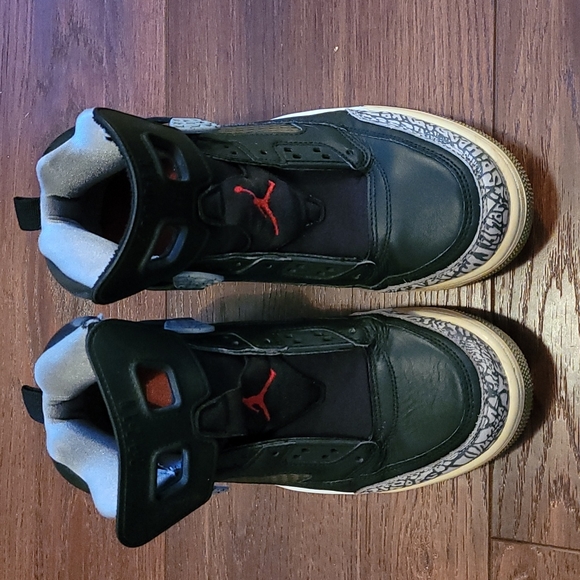 👟 Sneakers 👟 - Picture 1 of 11